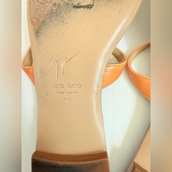 Giuseppe Zannoti Pumpkin Orange Patent Leather rhinestone toe ring sandals EU 39 - Picture 10 of 10